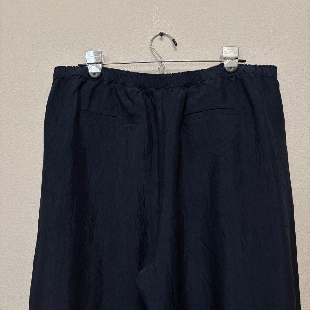 J. Crew Stratus Pant in Textured Satin - Navy, L - Picture 6 of 8